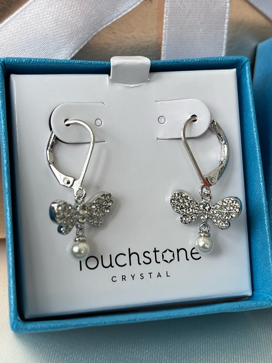 Touchstone Crystal Jewelry - TSC by Swarovski white crystals & pearls Fly By earrings BNIB retail $89
